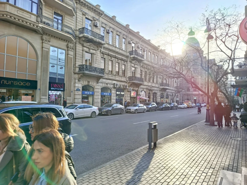 İcarə köhnə tikili 2 otaqlı 51 m²,  İçəri Şəhər m.-1