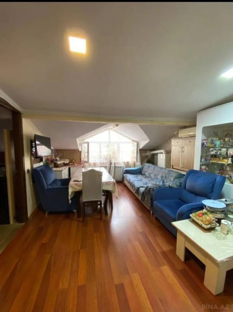 Satılır yeni tikili 3 otaqlı 50 m², İnşaatçılar m.-1 Satılır yeni tikili 3 otaqlı 50 m², İnşaatçılar m.-1