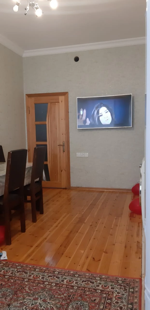 Satılır yeni tikili 2 otaqlı 60 m², İnşaatçılar m.-1