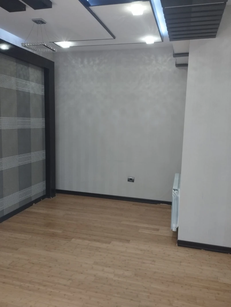 İcarə yeni tikili 2 otaqlı 60 m², İnşaatçılar m.-1