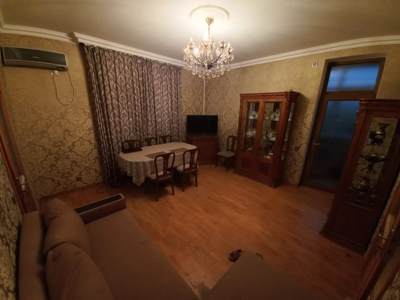 Satılır köhnə tikili 2 otaqlı 64 m², Yasamal r.-1