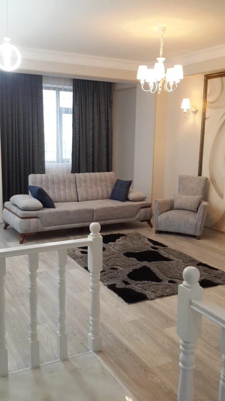 Satılır yeni tikili 2 otaqlı 90 m², Qara Qarayev m.-1