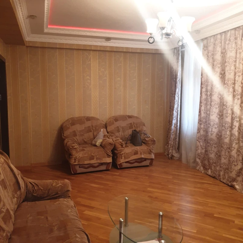 Satılır yeni tikili 2 otaqlı 60 m², İnşaatçılar m.-1