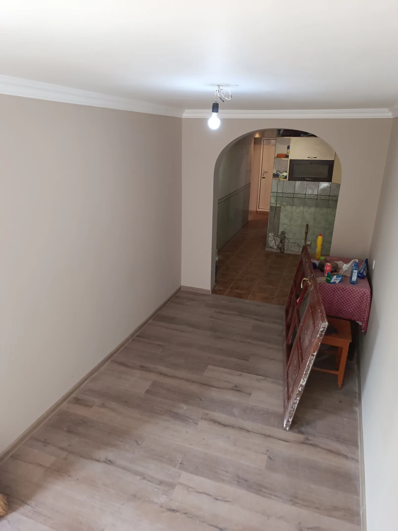 Satılır köhnə tikili 3 otaqlı 60 m², Binə q.-1