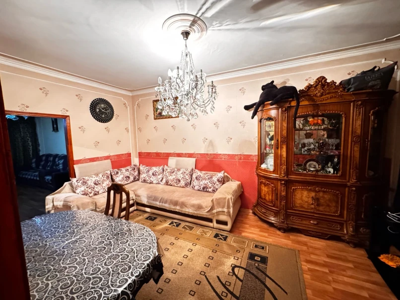 Satılır köhnə tikili 3 otaqlı 58 m²,  Dərnəgül m.-1