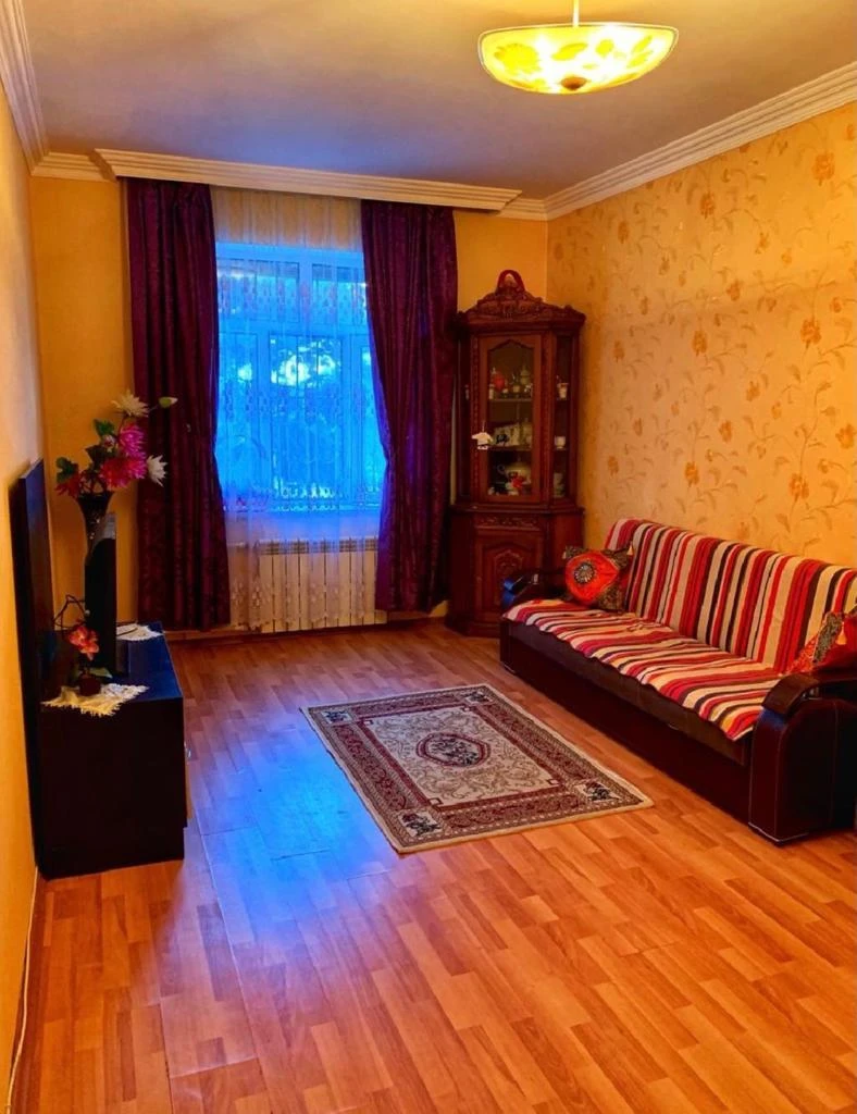 Satılır köhnə tikili 2 otaqlı 50 m², Əhmədli m.-1