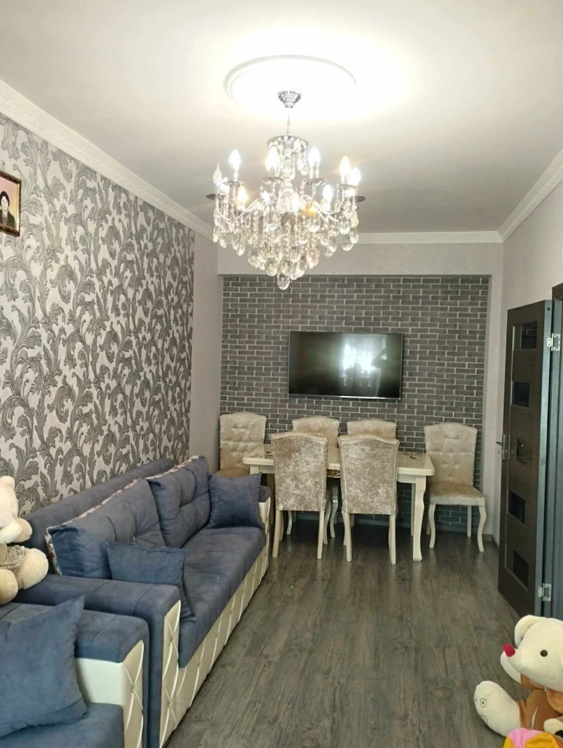 Satılır yeni tikili 2 otaqlı 50 m², İnşaatçılar m.-1