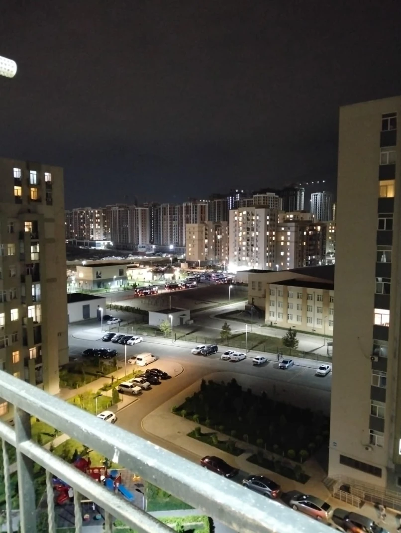 Satılır yeni tikili 2 otaqlı 60 m²,  İnşaatçılar m.-1