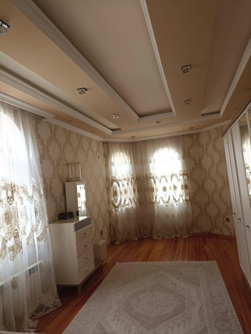 Satılır ev/villa 5 otaqlı 220 m², Badamdar q.-1