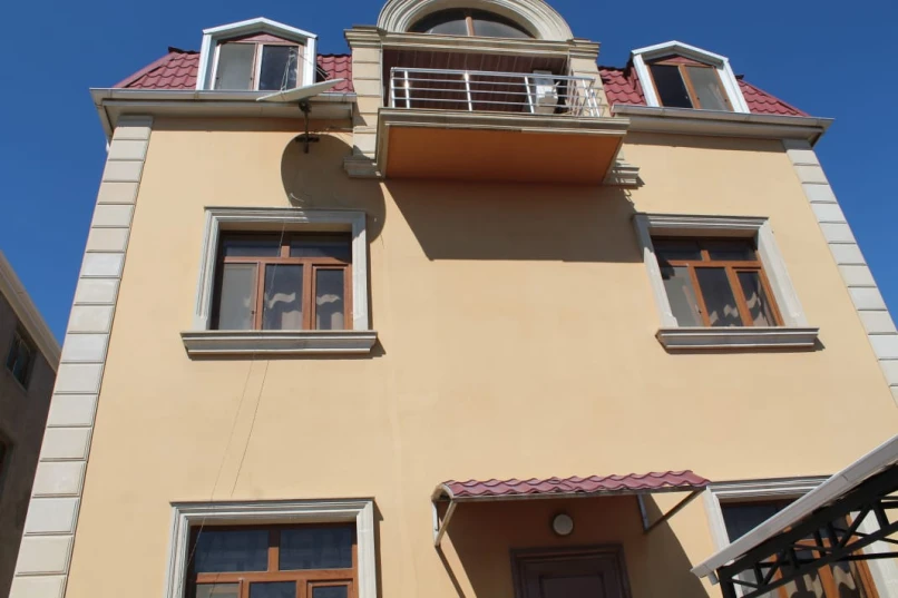 Satılır ev/villa 7 otaqlı 330 m², Badamdar q.-1