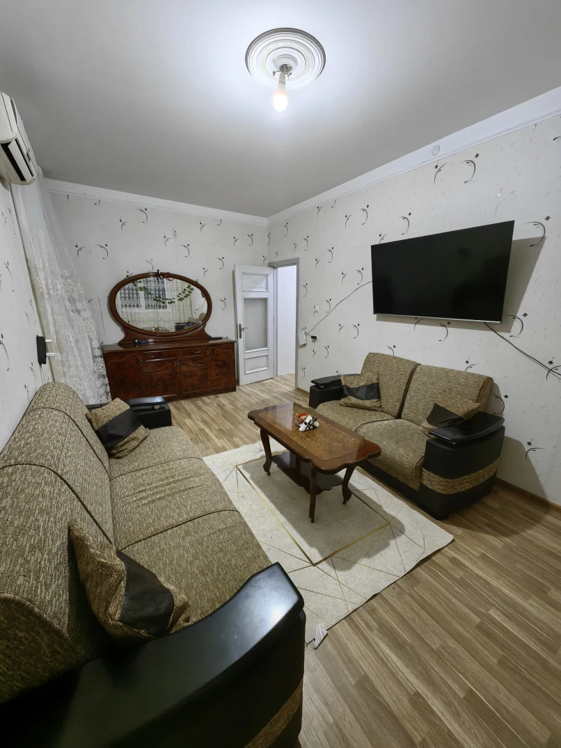 Satılır yeni tikili 2 otaqlı 40 m², İnşaatçılar m.-1 Satılır yeni tikili 2 otaqlı 40 m², İnşaatçılar m.-1