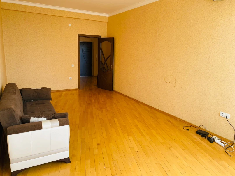 Satılır yeni tikili 2 otaqlı 90 m², Elmlər Akademiyası m.-1