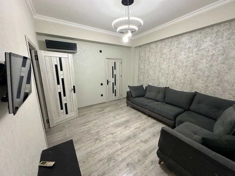 İcarə yeni tikili 2 otaqlı 70 m²,  İnşaatçılar m.-1