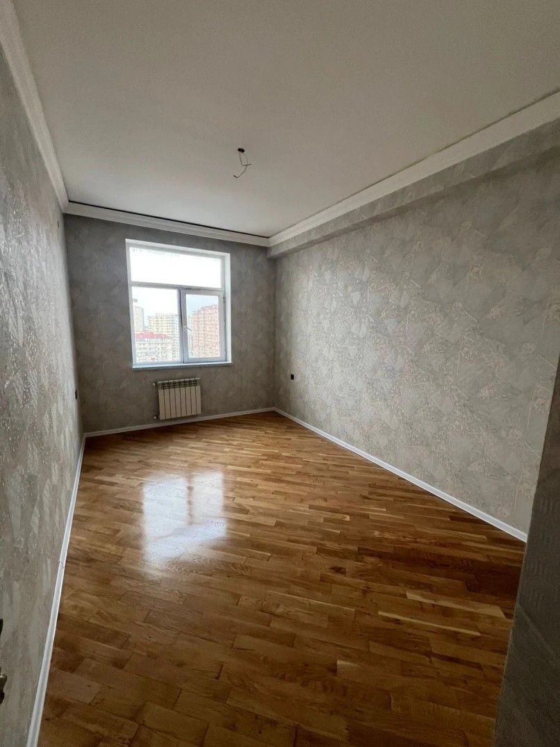 Satılır yeni tikili 3 otaqlı 80 m²,  İnşaatçılar m.-1