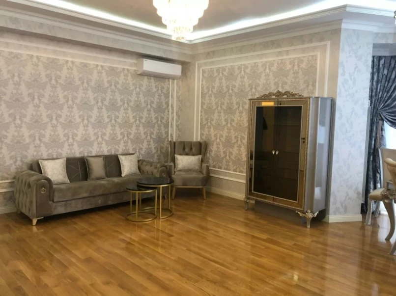 İcarə yeni tikili 2 otaqlı 126 m², Nizami m.-1