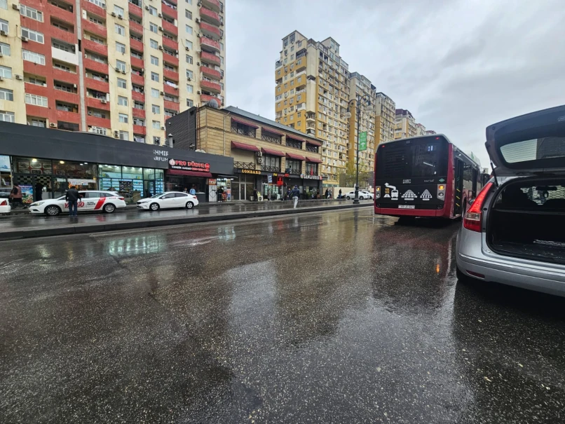 Satılır obyekt 420 m²,  Həzi Aslanov m.-1