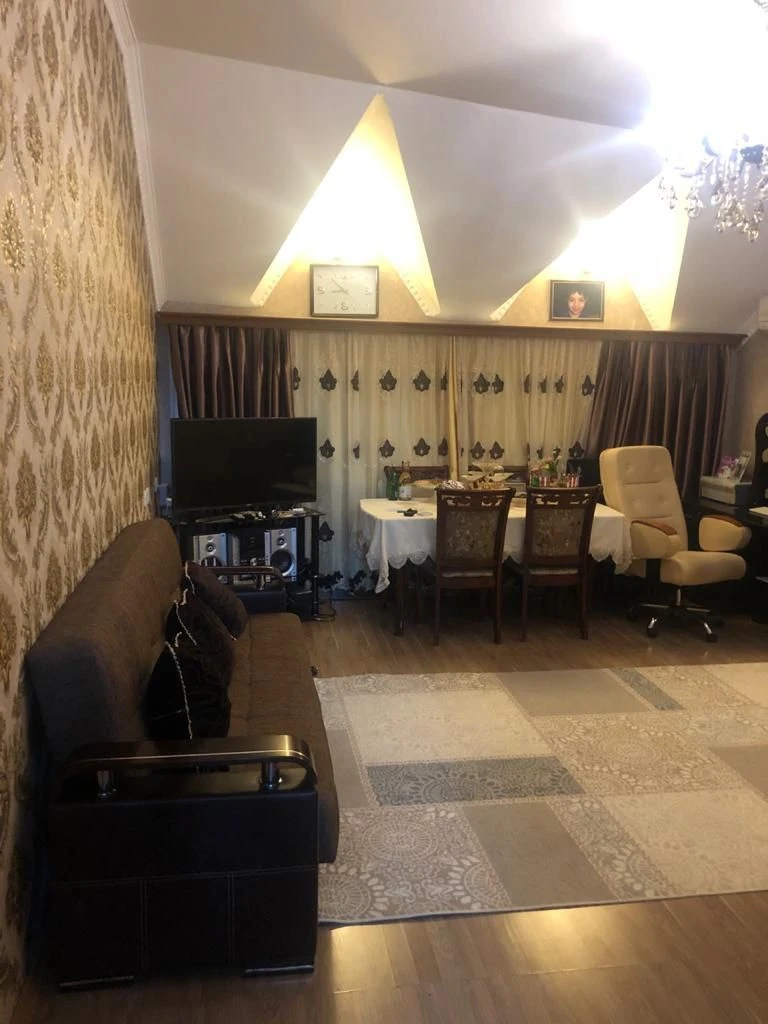 Satılır yeni tikili 2 otaqlı 80 m², Yasamal r.-1