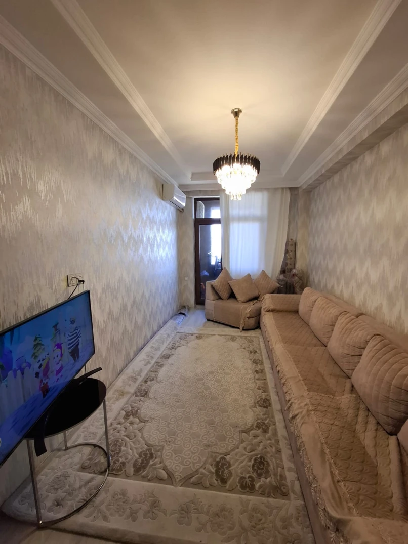 Satılır yeni tikili 2 otaqlı 73 m², İnşaatçılar m.-1