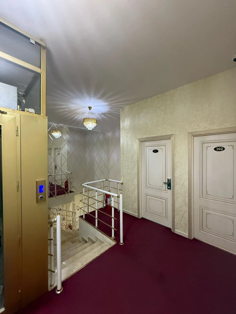 Satılır obyekt 350 m²,  Elmlər Akademiyası m.-1