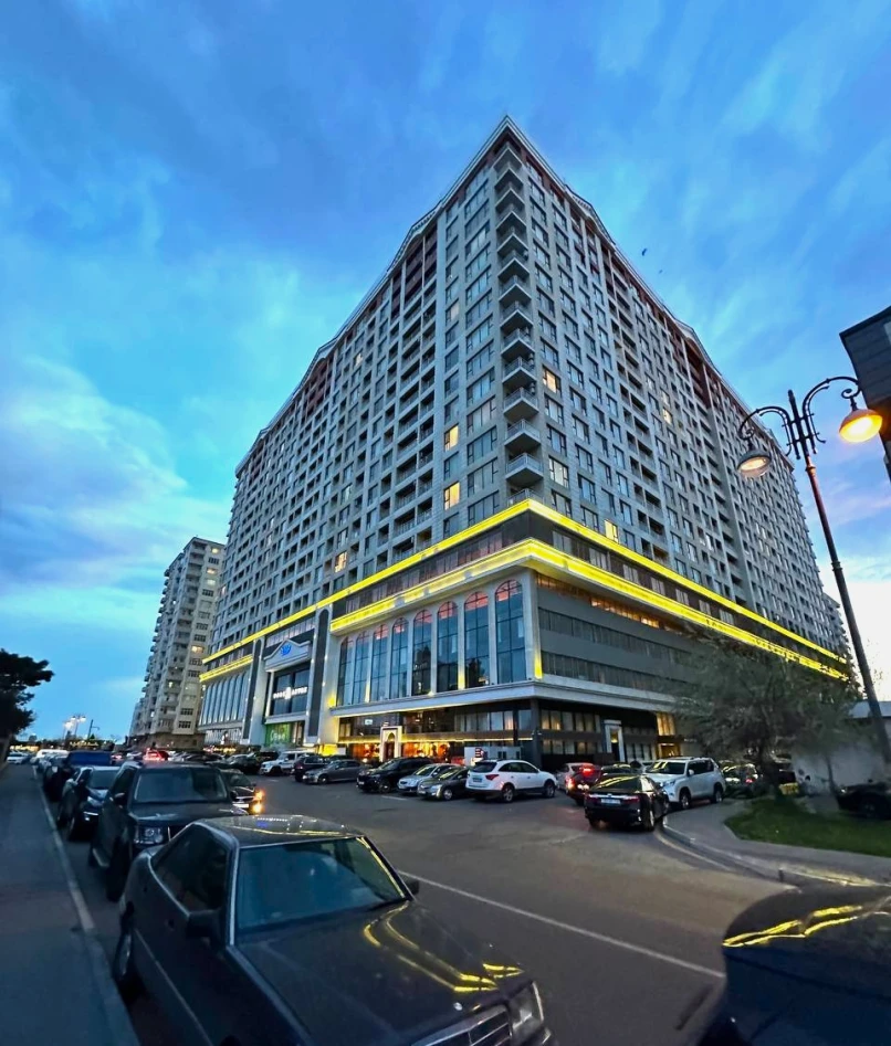 İcarə yeni tikili 4 otaqlı 185 m²,  Şah İsmayıl Xətai m.-1