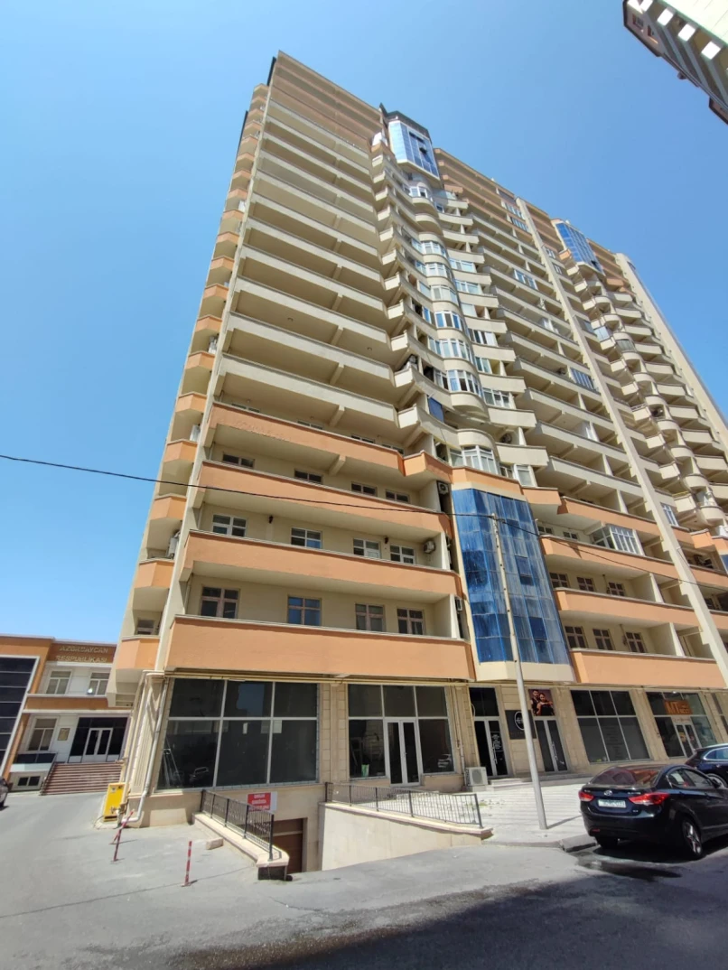 Satılır yeni tikili 3 otaqlı 132.5 m², Şah İsmayıl Xətai m.-1