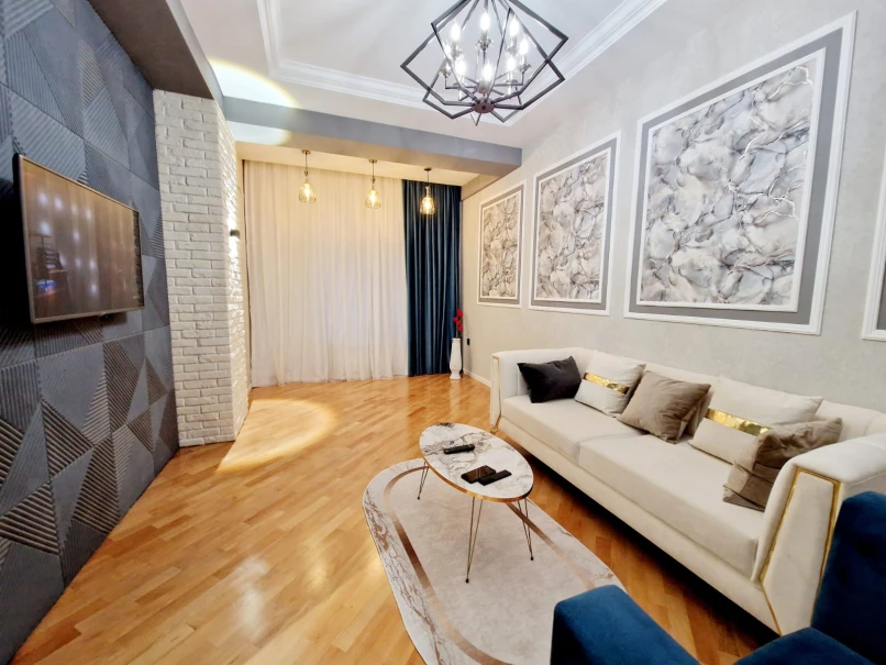 Satılır yeni tikili 2 otaqlı 75 m², Qara Qarayev m.-1