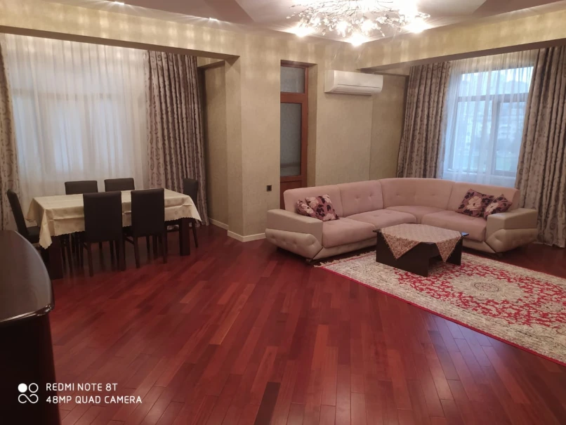 İcarə yeni tikili 3 otaqlı 150 m², Nizami m.-1