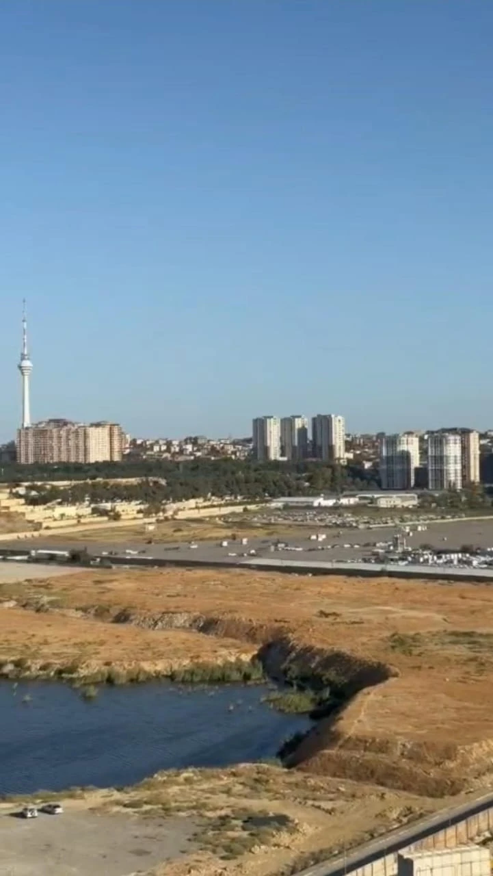 Satılır yeni tikili 2 otaqlı 65 m²,  İnşaatçılar m.-1