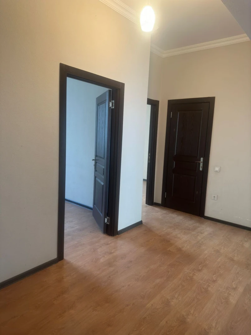 İcarə yeni tikili 4 otaqlı 103 m², İnşaatçılar m.-1