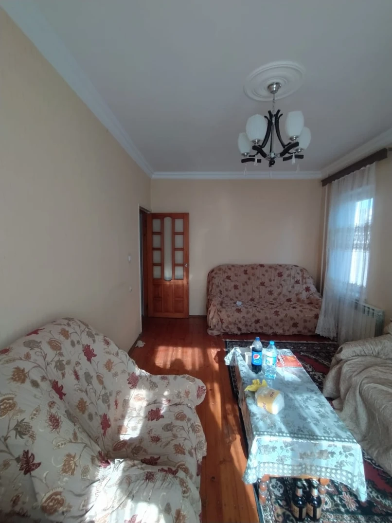 İcarə köhnə tikili 2 otaqlı 60 m², İnşaatçılar m.-1