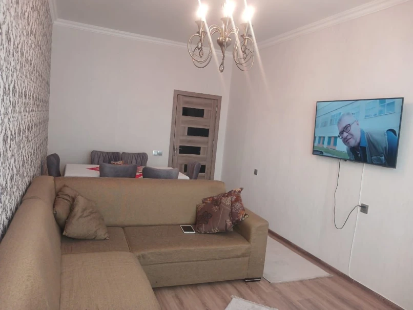 Satılır yeni tikili 2 otaqlı 86 m², 28 May m.-1