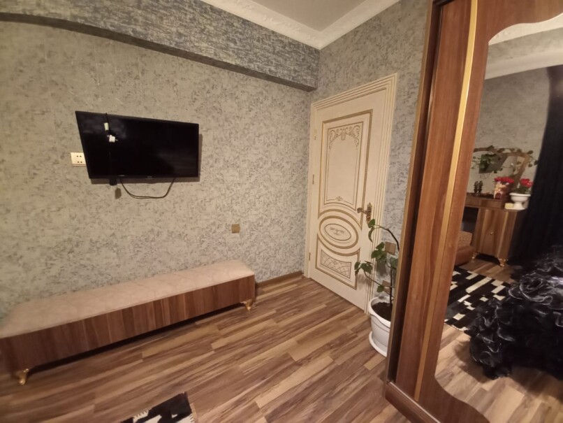 Satılır köhnə tikili 4 otaqlı 120 m²,  İnşaatçılar m.-1