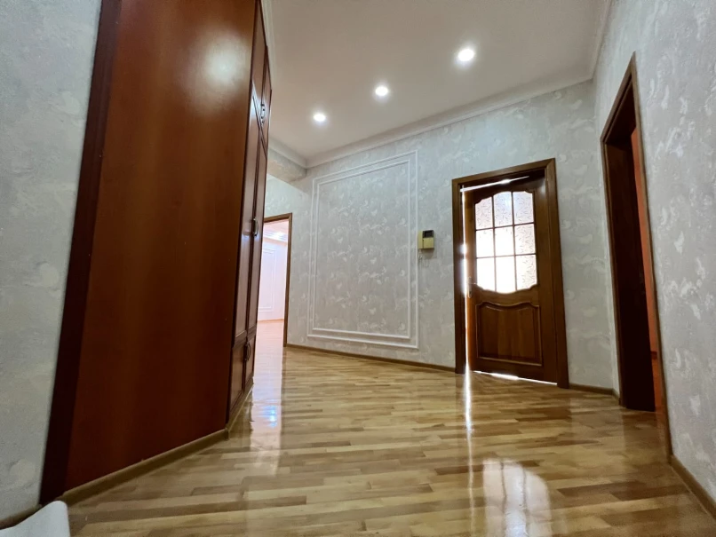 Satılır yeni tikili 3 otaqlı 108 m², Nəriman Nərimanov m.-1