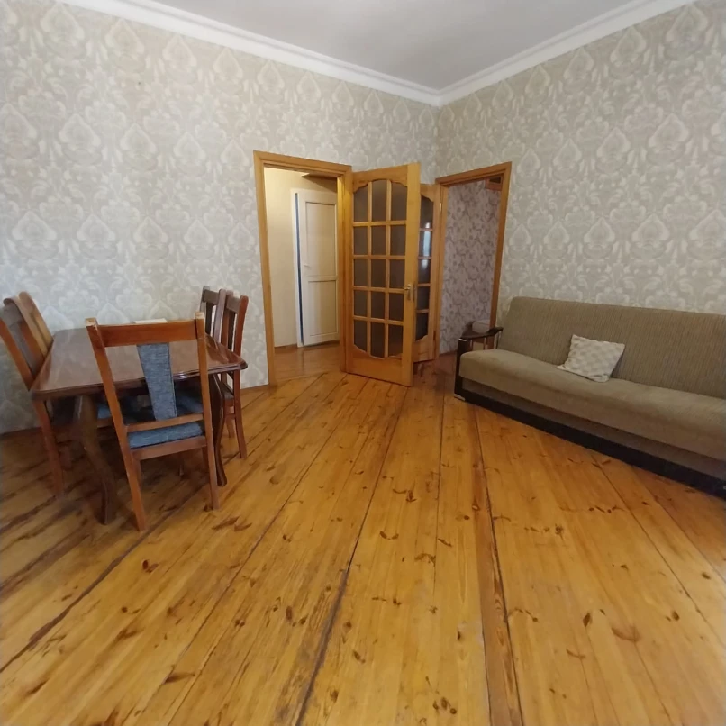 İcarə yeni tikili 2 otaqlı 45 m², İnşaatçılar m.-1