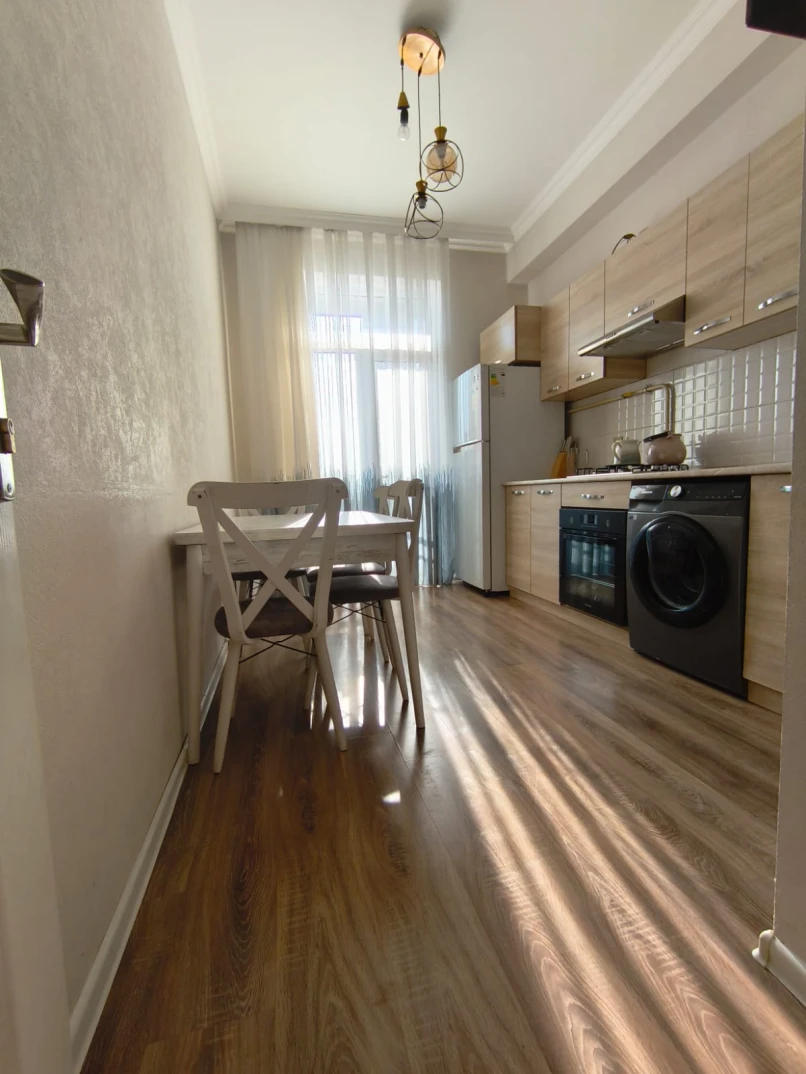 Satılır yeni tikili 2 otaqlı 60 m²,  İnşaatçılar m.-1