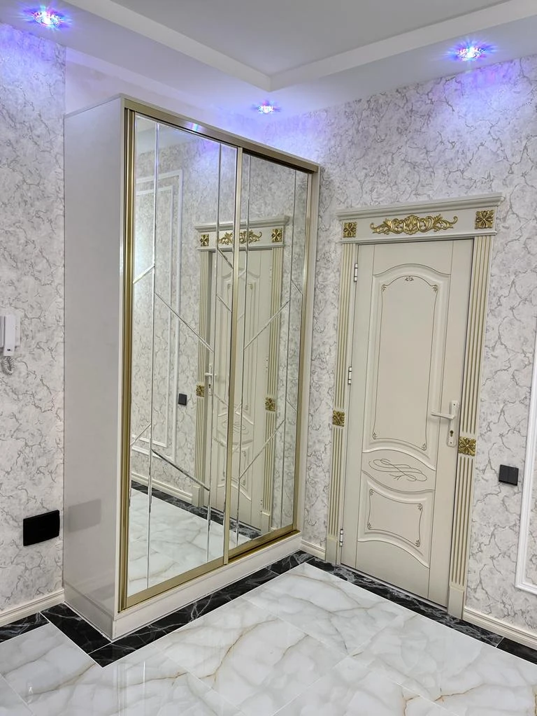 Satılır yeni tikili 4 otaqlı 147 m², İnşaatçılar m.-1