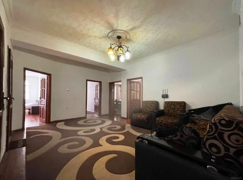 Satılır yeni tikili 4 otaqlı 135 m², İnşaatçılar m.-1 Satılır yeni tikili 4 otaqlı 135 m², İnşaatçılar m.-1