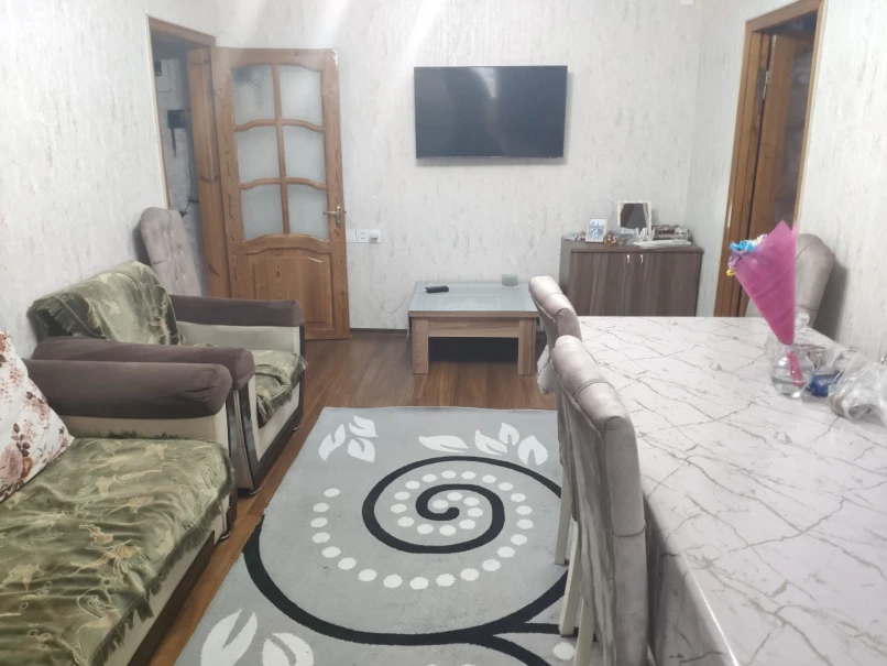 Satılır köhnə tikili 2 otaqlı 45 m², Yasamal r.-1