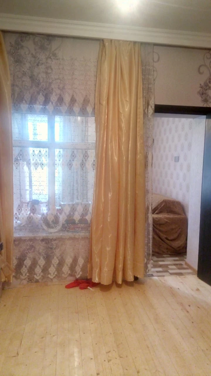 Satılır köhnə tikili 2 otaqlı 32 m², Badamdar q.-1