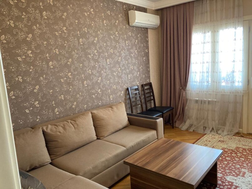 Satılır köhnə tikili 3 otaqlı 70 m²,  Qara Qarayev m.-1