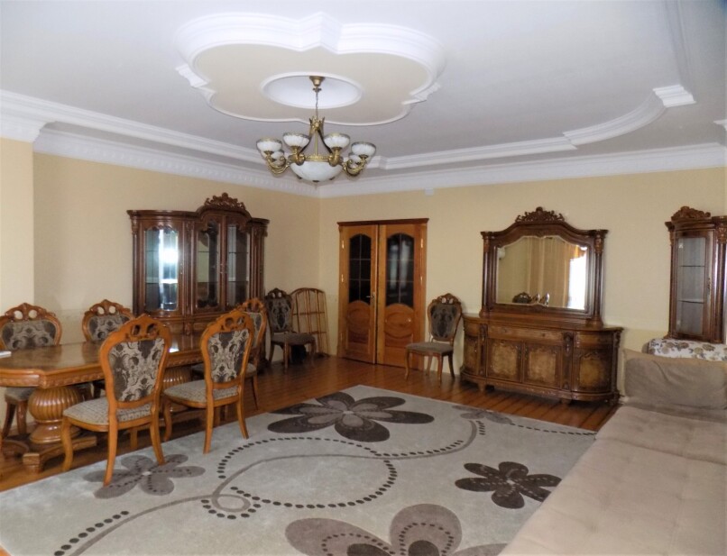 İcarə yeni tikili 3 otaqlı 150 m²,  Nərimanov-1