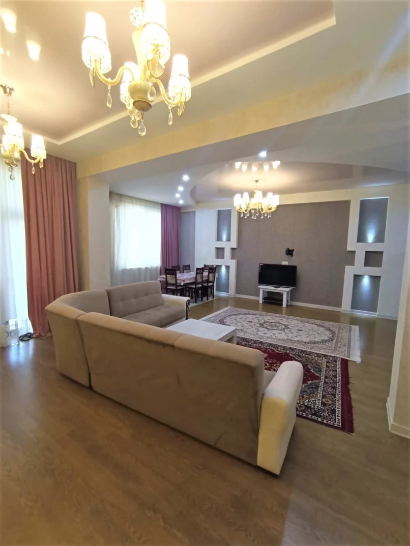 İcarə yeni tikili 4 otaqlı 180 m²,  Səbail-1