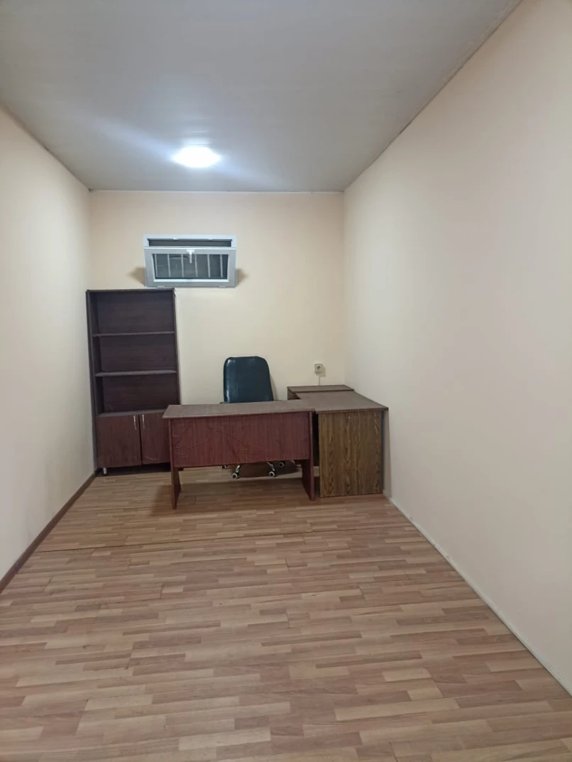 İcarə ofis 1 otaqlı 15 m², Memar Əcəmi m.-1