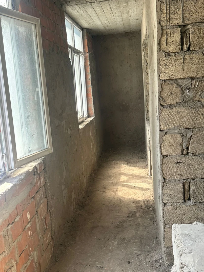 Satılır yeni tikili 2 otaqlı 65 m²,  İnşaatçılar m.-1