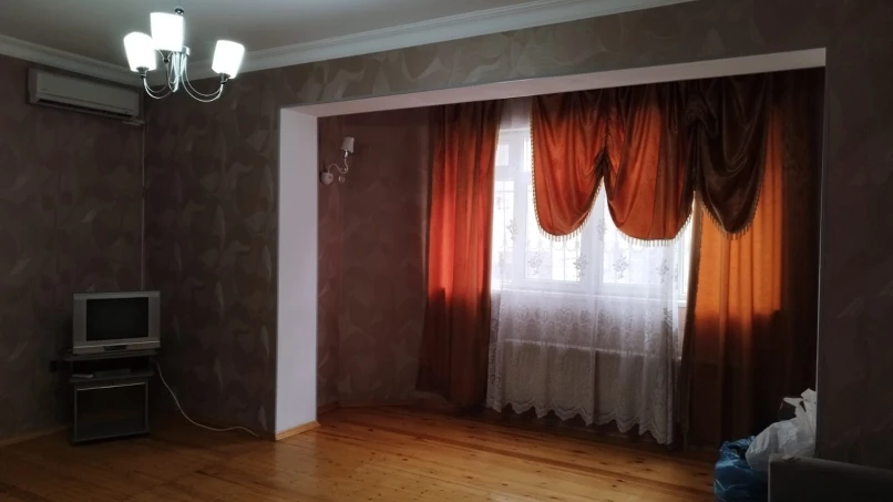 Satılır yeni tikili 2 otaqlı 70 m², Memar Əcəmi m.-1