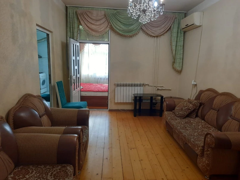 İcarə köhnə tikili 2 otaqlı 70 m², Memar Əcəmi m.-1 İcarə köhnə tikili 2 otaqlı 70 m², Memar Əcəmi m.-1