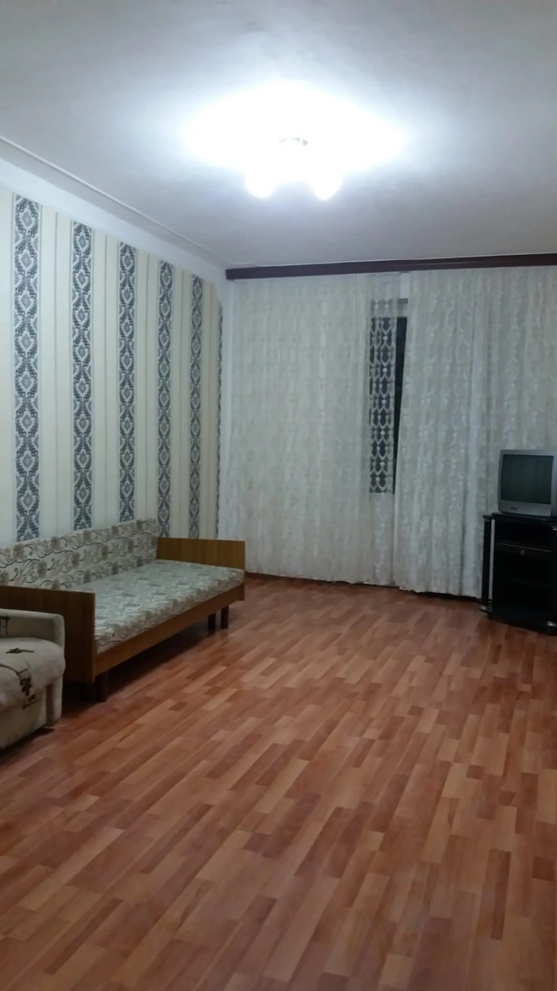 Satılır köhnə tikili 2 otaqlı 55 m², Badamdar q.-1