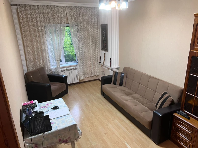 Satılır ev/villa 8 otaqlı 250 m²,  Bakıxanov-1