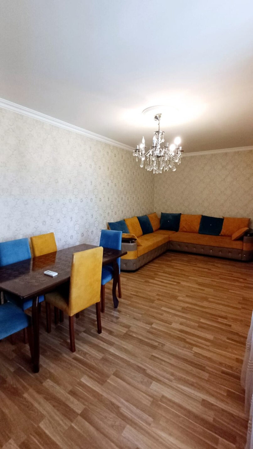 İcarə ev/villa 2 otaqlı 60 m²,  Bakıxanov-1