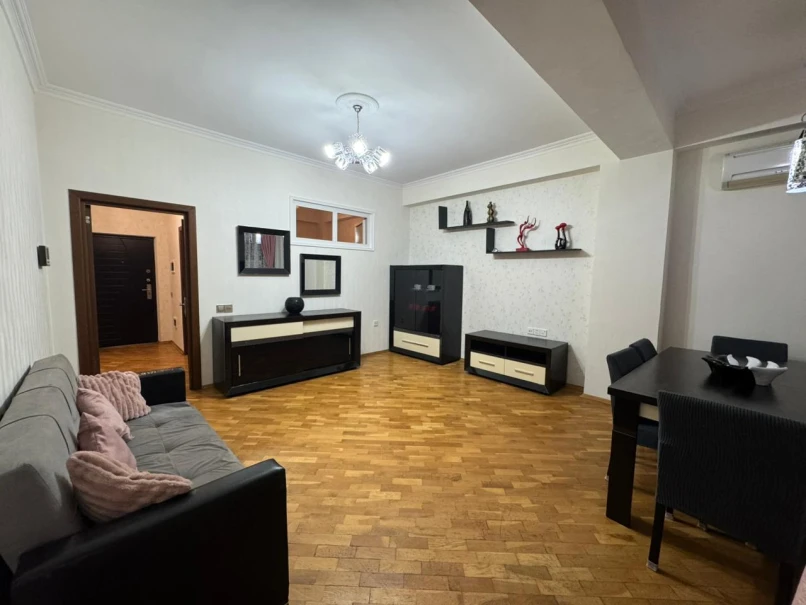 İcarə yeni tikili 3 otaqlı 70 m²,  İnşaatçılar m.-1